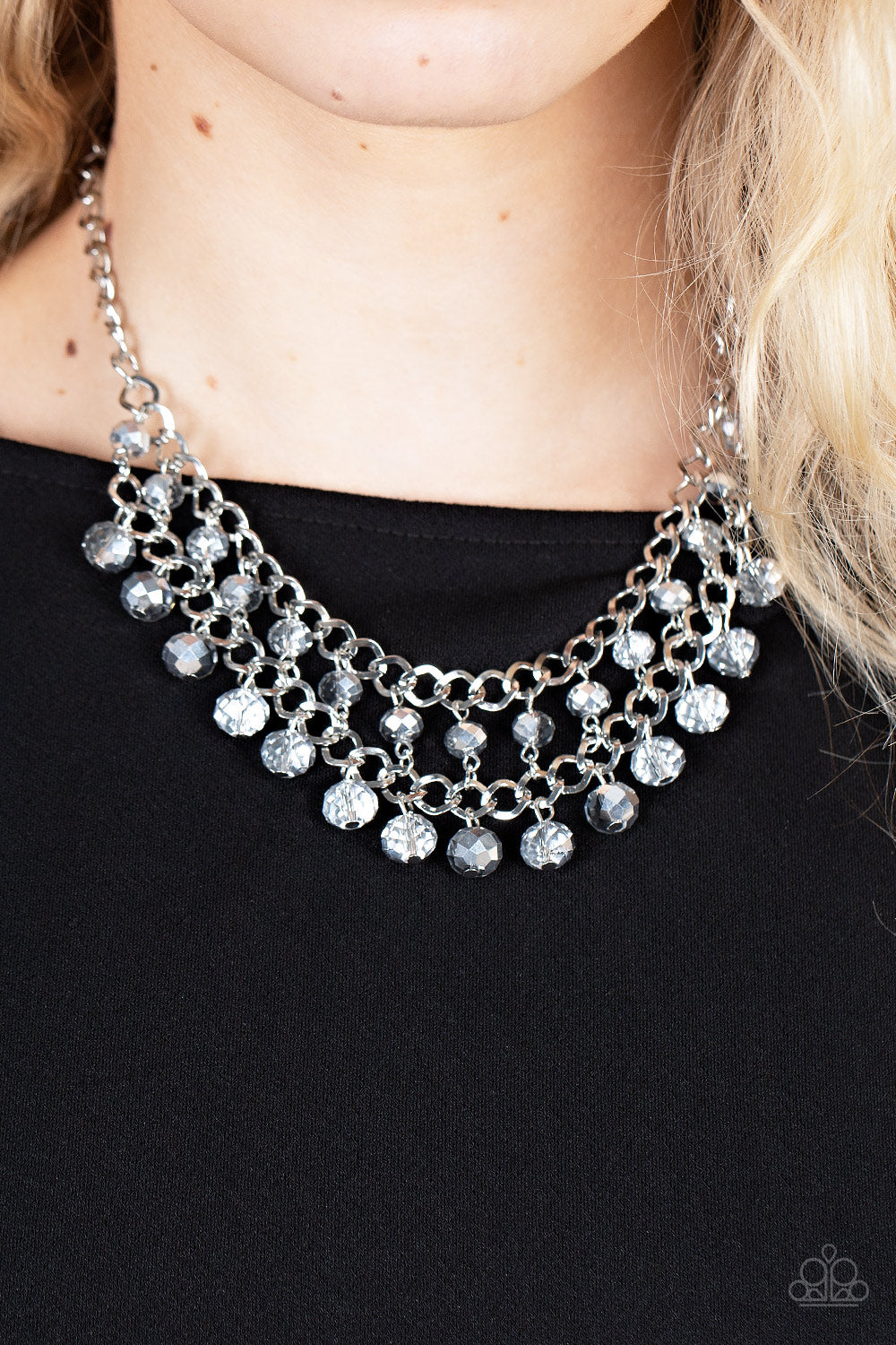 Urban Palace - Silver Necklace Paparazzi Accessories