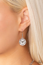 Load image into Gallery viewer, Poppy Persuasion - Purple Floral Necklace Paparazzi Accessories