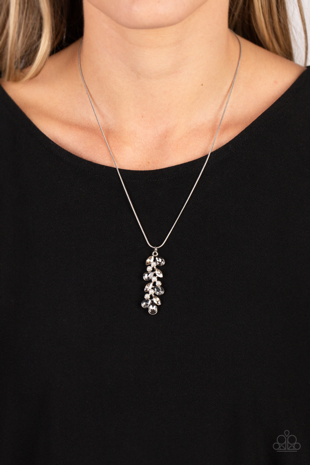 Pearls Before VINE - Silver Paparazzi Accessories