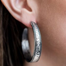 Load image into Gallery viewer, Simply Santa Fe Complete Trend Blend 0519 Paparazzi Accessories