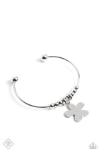 Load image into Gallery viewer, Comber Canvas Silver Floral Cuff Bracelet Paparazzi Accessories
