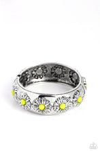 Load image into Gallery viewer, Taking FLORAL - Green Paparazzi Accessories