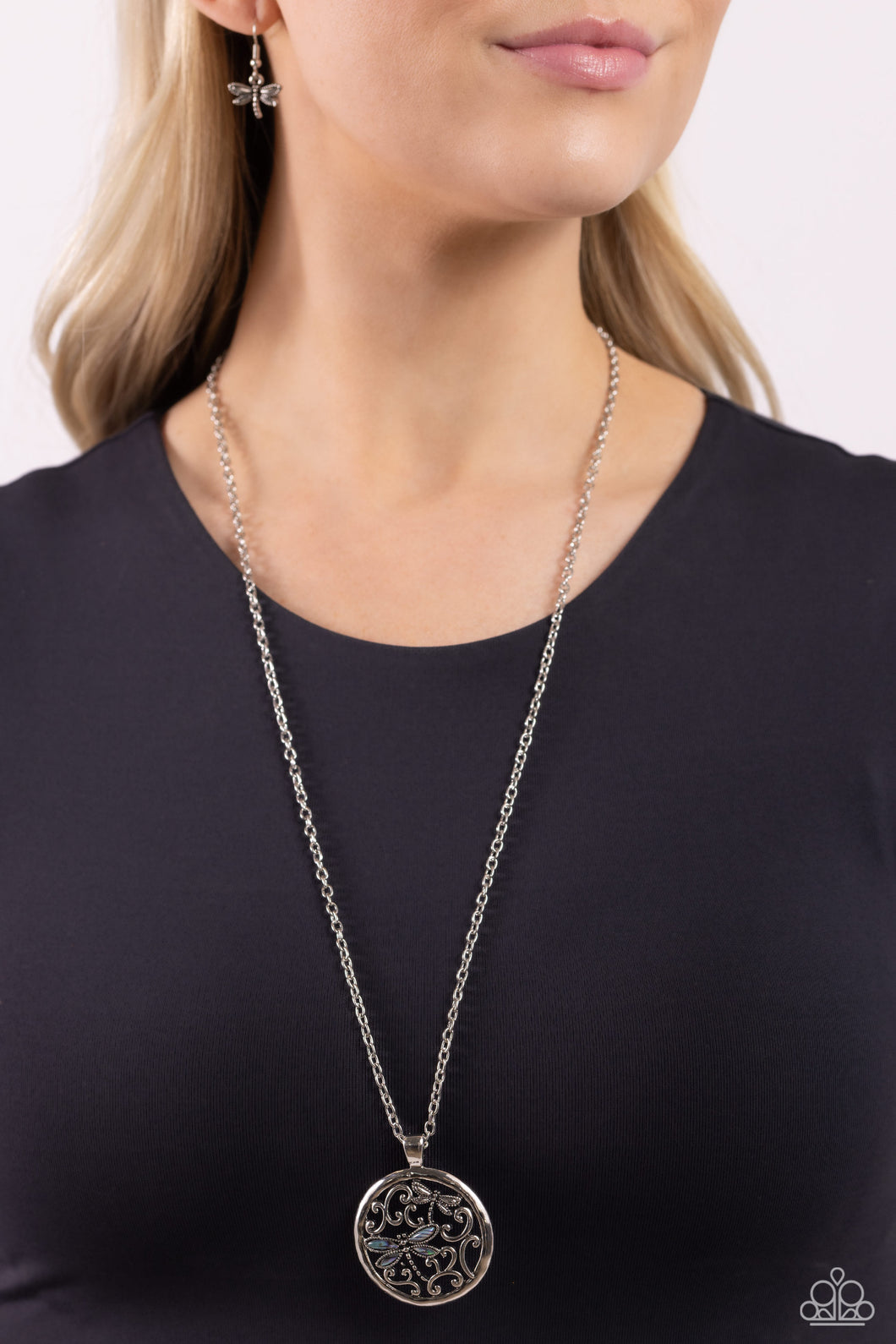 Dragonfly Daydream - Blue Paparazzi Accessories