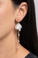 Load image into Gallery viewer, Graceful Gesture - Gold Paparazzi Accessories