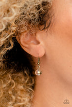 Load image into Gallery viewer, Sheen Season Brass Necklace Paparazzi Accessories
