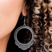 Load image into Gallery viewer, Sunset Sightings Complete Trend Blend 0519 Paparazzi Accessories