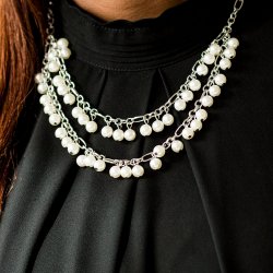 Beauty Shop Fashion White Pearl Necklace Paparazzi Accessories