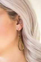 Load image into Gallery viewer, Catwalk Queen Brass Necklace Paparazzi Accessories