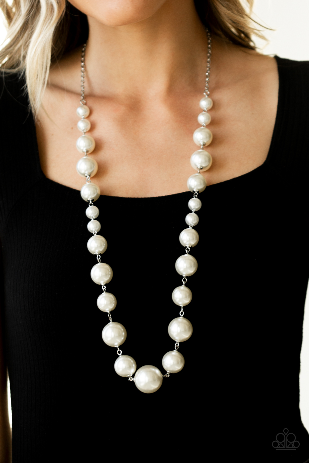 Pearl Prodigy White Necklace Paparazzi Accessories